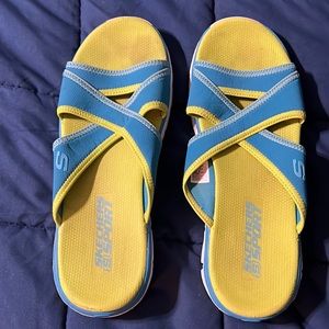 Skechers Bravos Outshine Size 10 Color Blue Lime GREAT PREOWNED CONDITION IN BOX
